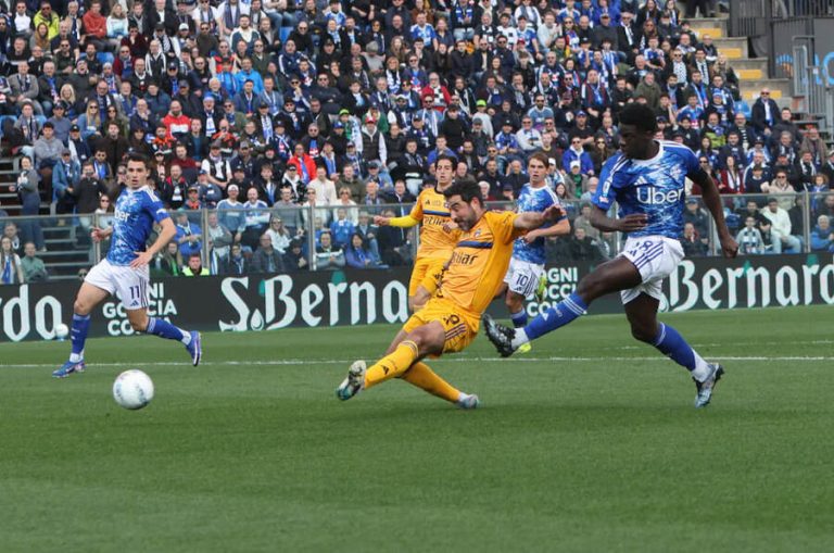 Como vs Pisa (18:30 – 22/03) | Xem lại trận đấu